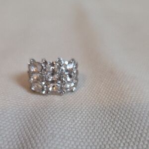 Elegant Silver Crystal Ring